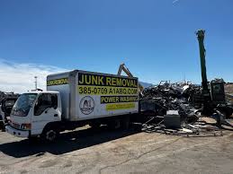 Retail Junk Removal in Level Park Oak Park, MI